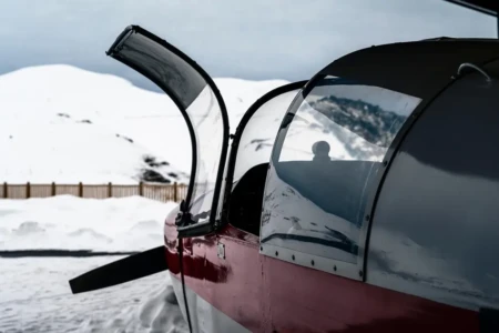 Mais de 9.000 voos são cancelados nos EUA em preparação para nevasca