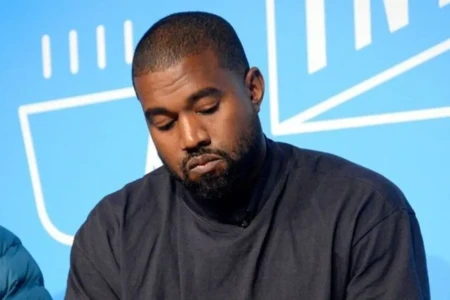 Kanye West se desculpa após apologia ao nazismo: "amo o povo judeu" declarou amor à ideologia e lançou a música 'Heil Hitler'