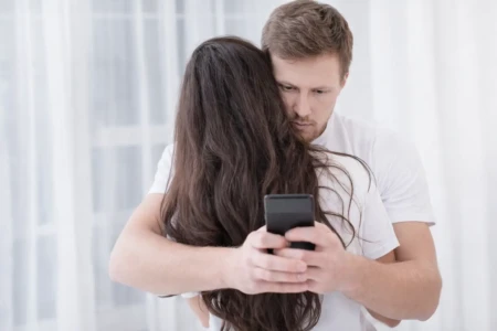 País que mais mata pessoas transsexuais, Brasil também lidera consumo de pornografia trans Homens são propensos a buscar pornografia trans