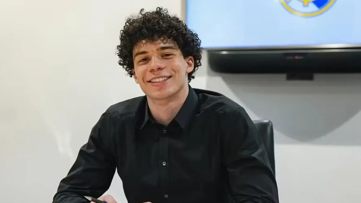 Enzo Alves, filho do lateral Marcelo