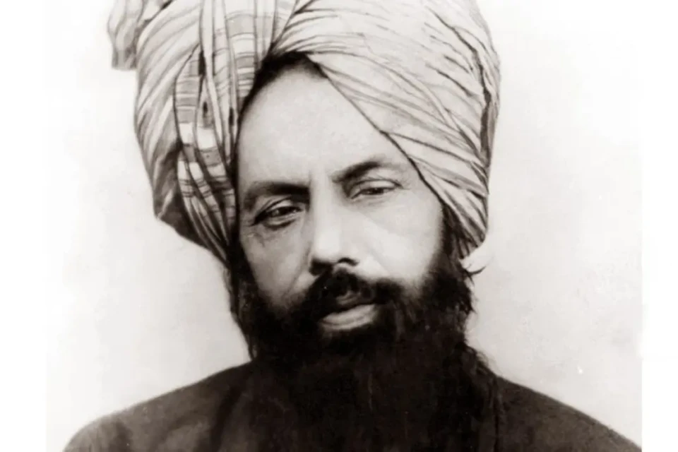 Poema de líder religioso Fim do mundo: profecia escrita há mais de 120 anos viraliza na web e gera debate Hazrat Mirza Ghulam Ahmad