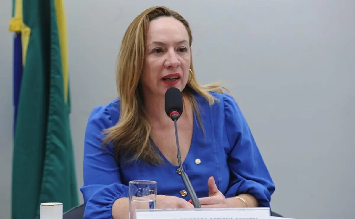 https://www.maisgoias.com.br/politica/tres-candidatos-vao-atacar-lula-precisamos-de-um-nome-para-defende-lo-em-goias-diz-claudio-curado/