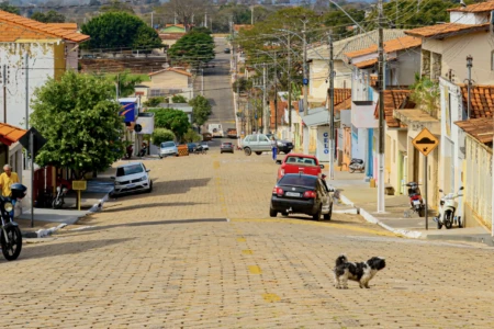 Praça em homenagem a pioneira evangélica em cidade de Goiás; fotos Município ficou no top 3 dos dez com a melhor qualidade de vida no estado