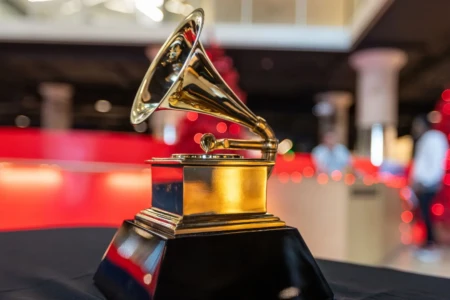 Grammy 2026: saiba onde acompanhar a cerimônia e os horários