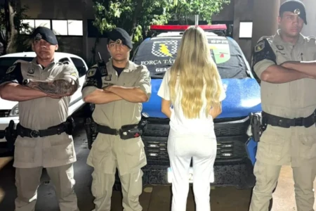 Barbie do Crime foi presa pela Polícia Militar - (Foto: divulgação/PM)