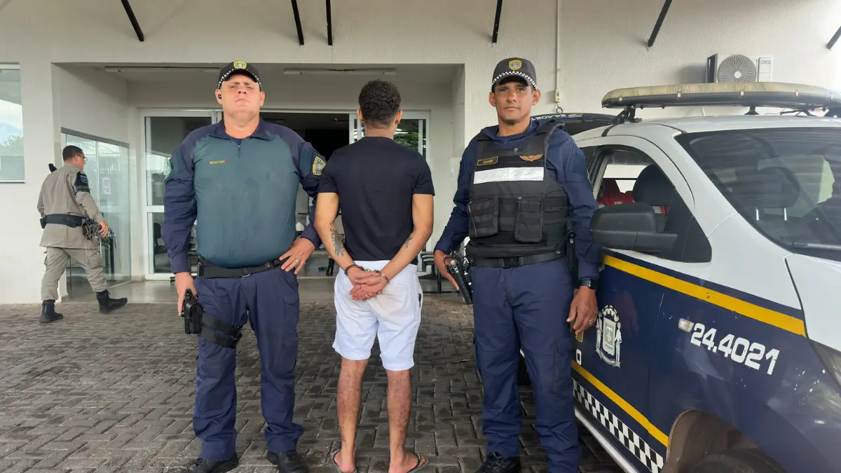 Jovem foi preso e conduzido pela GCM - (Foto: divulgação/GCM)