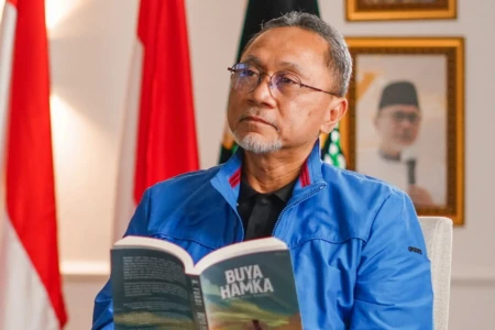 Zulkifli Hasan ministro de Assuntos Religiosos Ministro da Malásia diz que estresse no trabalho pode “tornar a pessoa gay” e gera polêmica