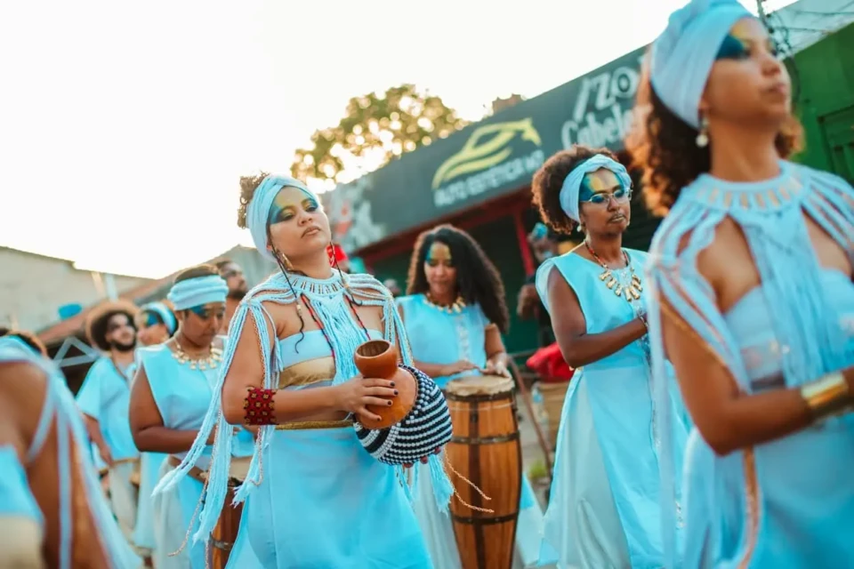 Tambores do Orum desfilam no Carnaval de Goiânia com enredo sobre o Quilombo dos Palmares