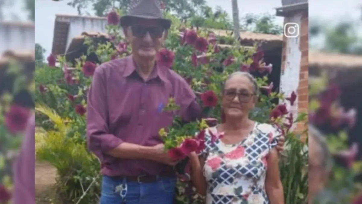 Imagem mostra casal que ainda busca por filha declarada morta