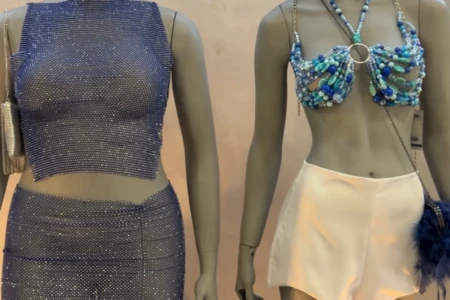 Dois manequins femininos com roupas de brilho para o Carnaval