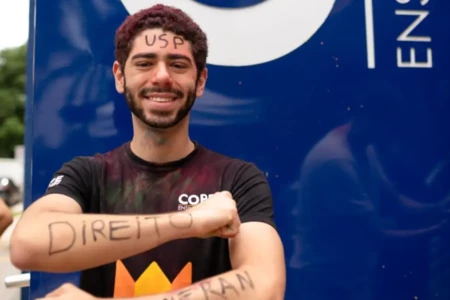 1º colocado em Direito na UFG, estudante de 17 anos também passou na USP e em Medicina na UFPel