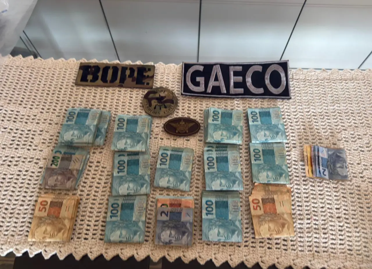 Presidente da Câmara de Rio Verde é um dos presos em operação que também mira delegado Danillo Proto 3 Material apreendido