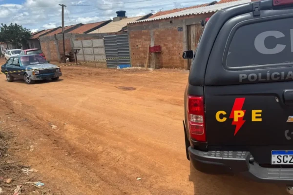 Suspeitos confrontaram com a CPE - (Foto: divulgação/PM)