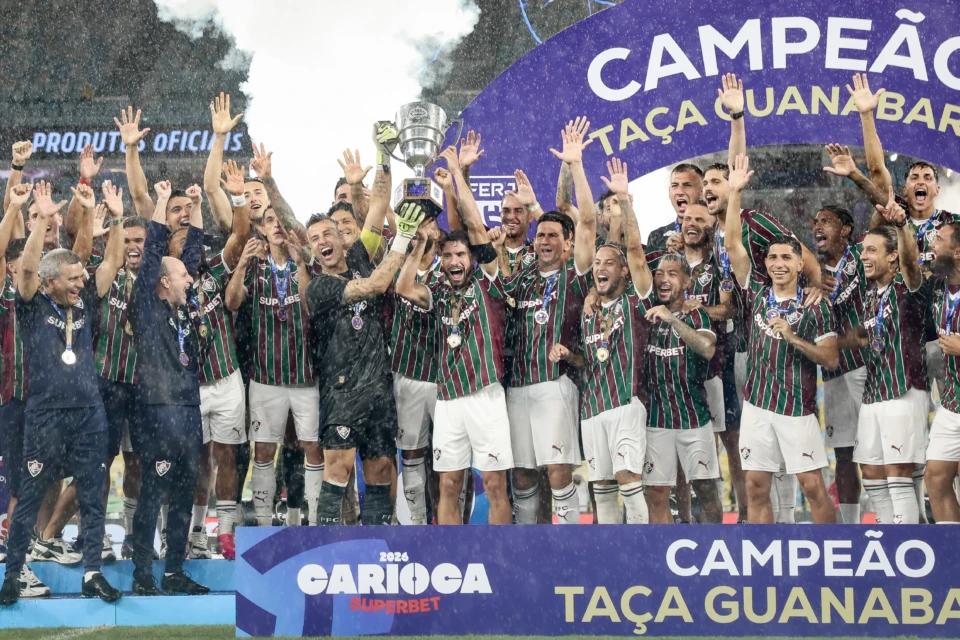 Em clima de decisão, Flamengo goleia, Vasco bate rival e Fluminense ergue a Taça Guanabara