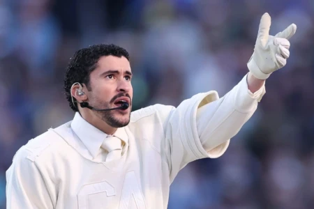 Bad Bunny cita o Brasil durante apresentação no Super Bowl LX