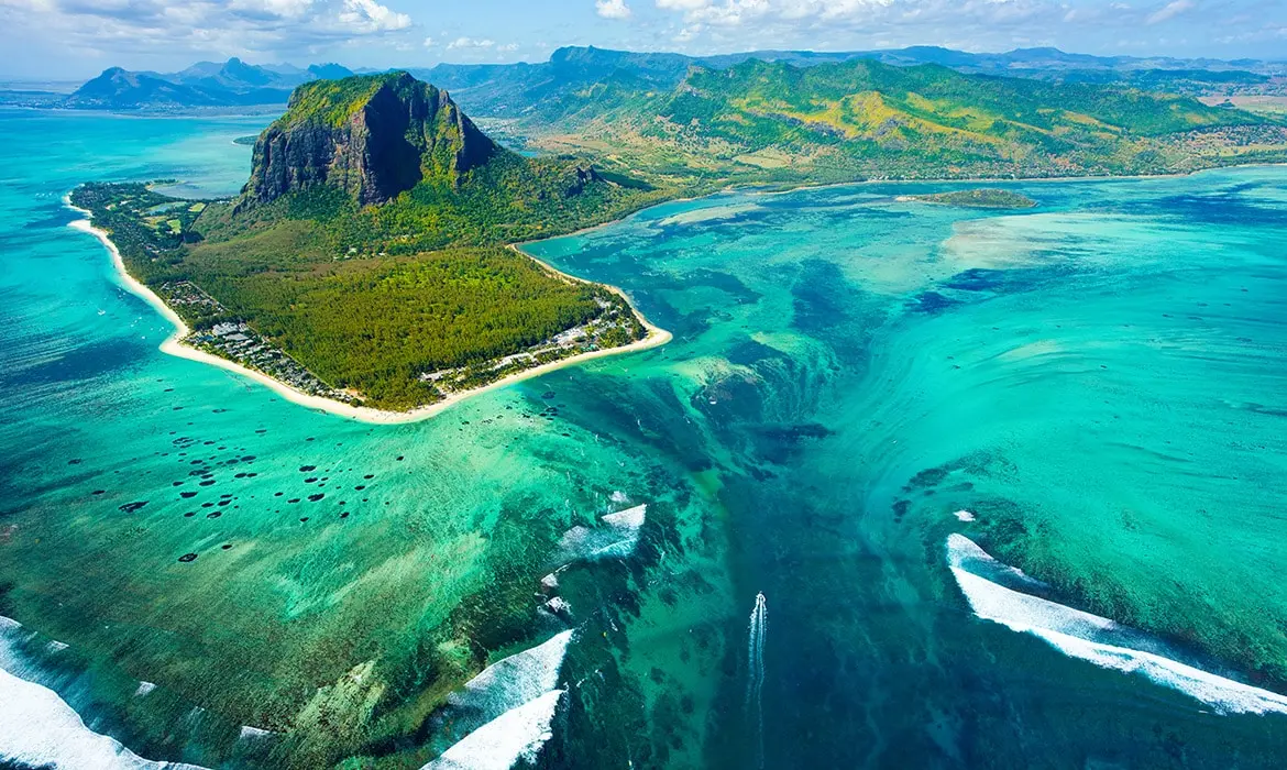 image Veja o ranking dos 10 melhores destinos para passar a lua de mel em 2026