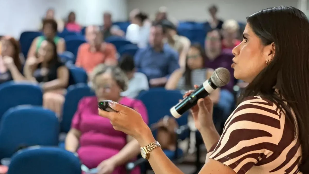 Após lutar na Justiça pelo direito de licenciar o próprio lixão, prefeitura de Goiânia faz curso com a Semad sobre o assunto (Foto: Governo de Goiás)