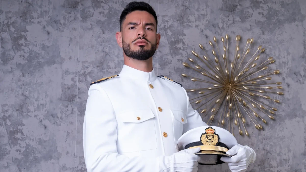 Médico é demitido de hospital após abrir conta no OnlyFans; fotos de Nico Zetta Médico relatou sua versão ao deixar o prédio da prefeitura