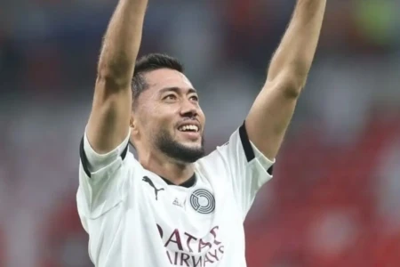 Rodrigo Tabata em passagem pelo futebol do Catar