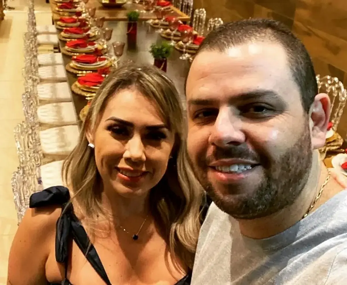 Instituto Delta Proto esvazia sede e deixa alunos sem respostas e documentos em Rio Verde 4 Imagem do casal