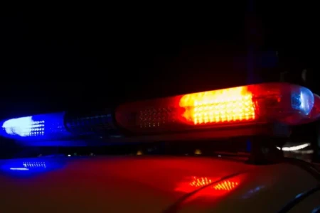 Homem é acusado na Suécia de vender serviços sexuais da própria mulher a mais de 100 homens Suspeito está preso preventivamente