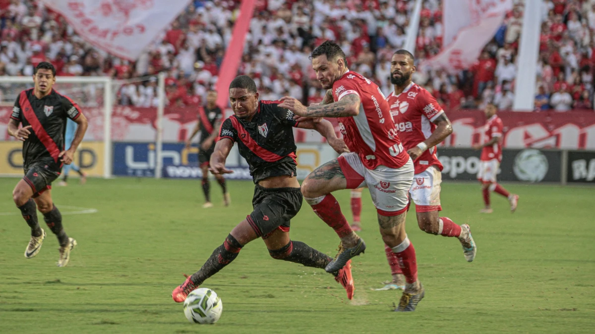 Vila Nova 1x2 Atlético