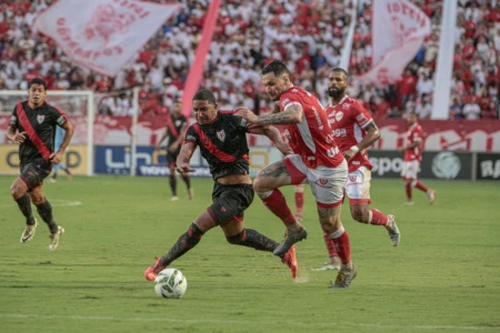 Vila Nova 1x2 Atlético