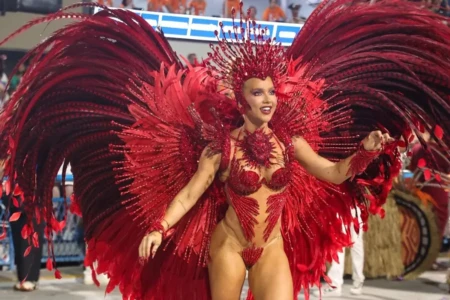 Virginia vai continuar na Grande Rio? Veja exigências impostas pela escola de samba oitava colocação; veja polêmica com tapa-sexo na Sapucaí