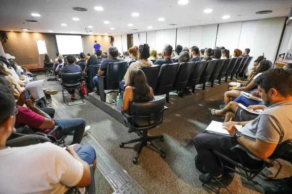 Concurseiros em preparação para o CNPU - veja os resultados de 2025