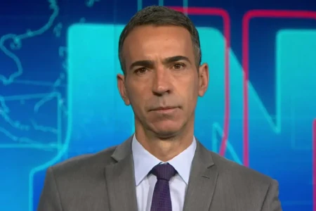 MPF processa a Globo R$ 10 milhões por pronúncia incorreta da palavra 'recorde' Cléber Eustáquio Neves emissora desserviço língua portuguesa