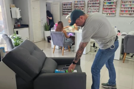 Clientes são vítimas de golpe em salão de beleza no Jardim América, em Goiânia (Foto: Polícia Civil)