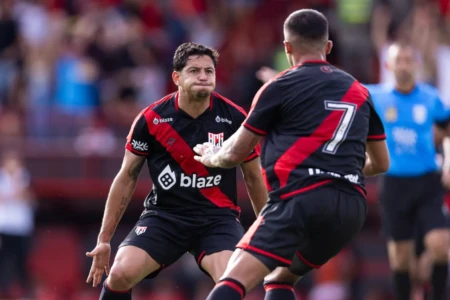 Atlético 2x0 Vila Nova