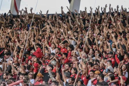 Público cai nas semifinais do Goianão e contraste com 2025 chama atenção