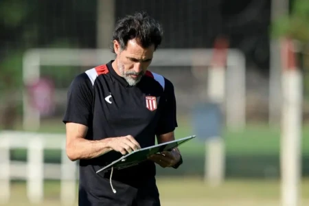 Eduardo Domínguez é anunciado no Atlético Mineiro