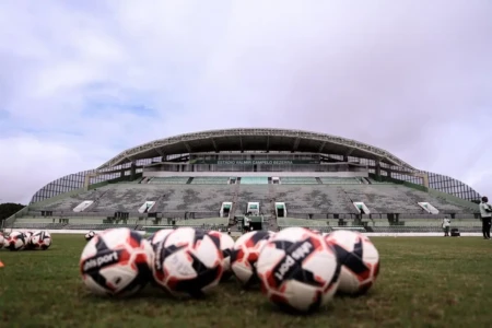 Estádio Bezerrão irá receber Gama e Goiás