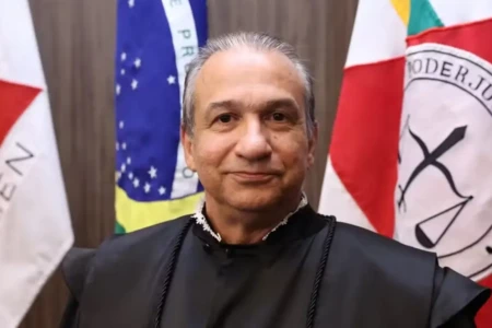 Desembargador de MG esquece prompt de IA em decisão que absolveu homem por estupro de criança Voto de Magid Nauef Láuar