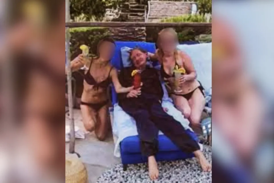 Stephen Hawking: presente nos arquivos de Epstein (Foto: Reprodução)