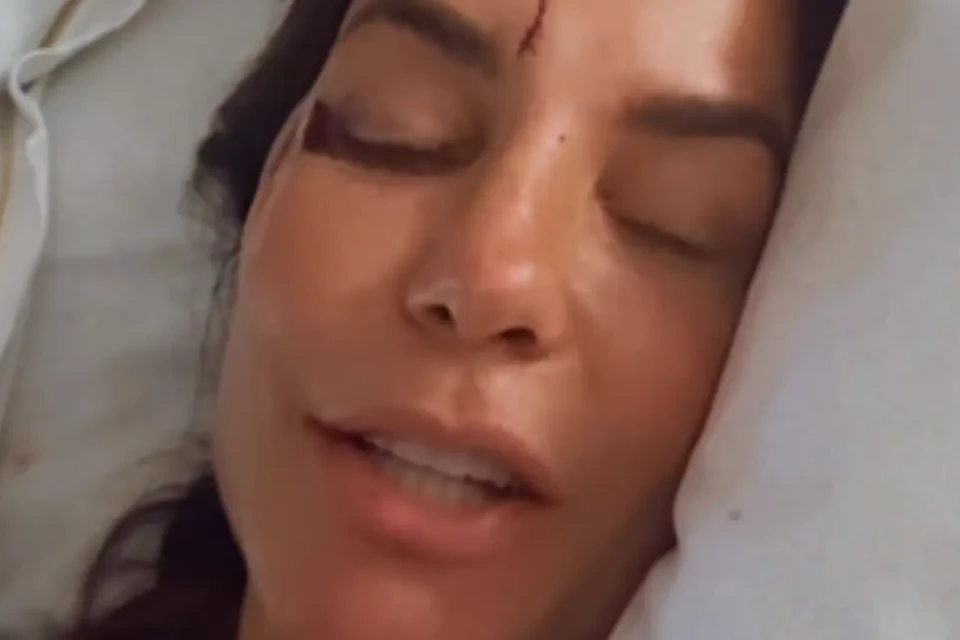 Ivete Sangalo é internada após desmaio em casa; assista