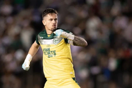 O homem das decisões: Tadeu brilha de novo e reforça legado no Goiás