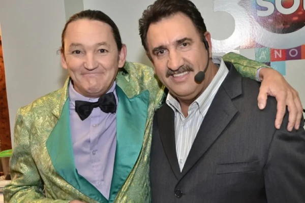 Marquito do Ratinho sofre acidente de moto e é internado em coma Humorista sofreu mal súbito enquanto pilotava na Zona Norte de São Paulo