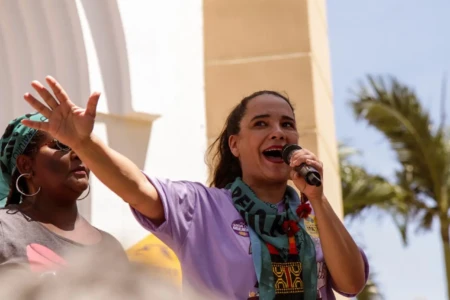 14799851-4b83-4f7a-aac0-083d651706e7