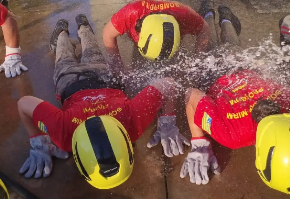 bombeiro mirim x texto