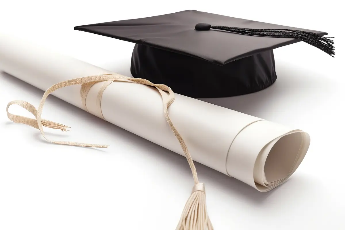 Cibercriminosos anunciam venda de diplomas falsos em nome de universidades goianas 2 1200 800 46 Cibercriminosos anunciam venda de diplomas falsos em nome de universidades goianas