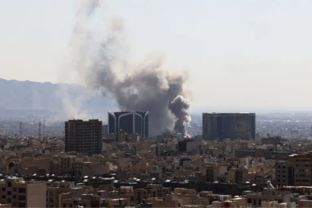 Mortos em guerra no Irã sobem para 787, diz Crescente Vermelho Mais de mil bombardeios atingiram 153 cidades do país persa desde sábado (28)