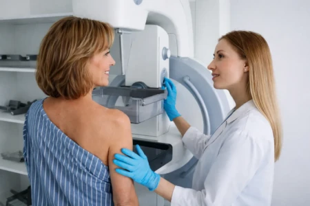 25% dos diagnósticos estão associados a hábitos modificáveis Câncer de mama: hábitos que aumentam risco de contrair doença