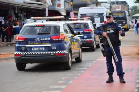 PEC aprovada na Câmara pode transformar GCM em polícia Proposta amplia poder dos municípios polícias municipais com atuação ostensiva