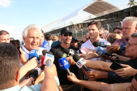 Caiado garante segurança e convida turistas para MotoGP em Goiânia