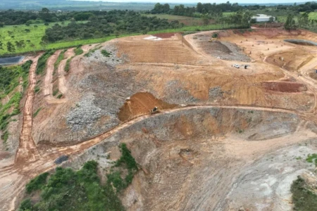 Ouro Verde formaliza pedido de encerramento definitivo do lixão de Padre Bernardo (Foto: Governo de Goiás)