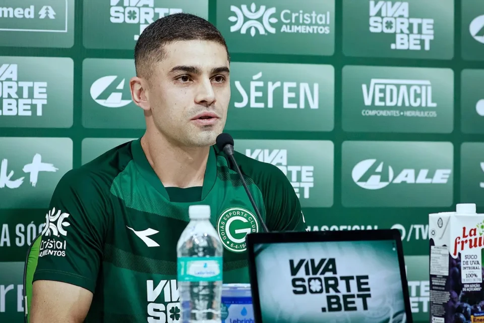 Gegê, meia do Goiás