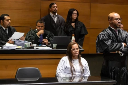 Madrasta é condenada a 49 anos por envenenar enteada e tentar matar enteado no Rio